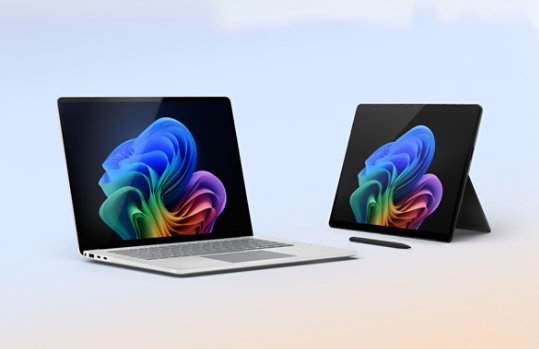 Un dispositivo Surface Pro per le aziende, 11ª edizione e un dispositivo Surface Laptop per le aziende, 7ª edizione, Copilot+ PCs.