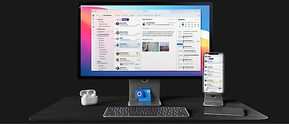 screenshot di un monitor e un telefono