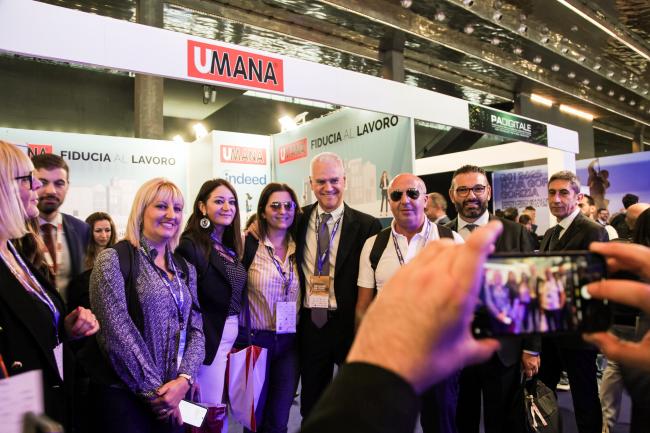 Anci 2023, il Ministro Zangrillo visita gli stand